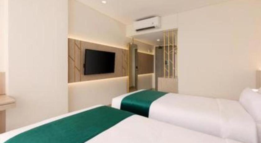 Elsotel Purwokerto By Daphna Management Exterior photo