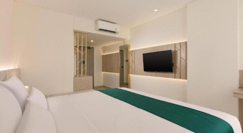 Elsotel Purwokerto By Daphna Management Exterior photo